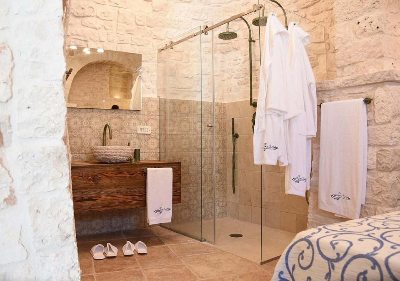 Trulli E Puglia Luxury Suite อัลเบโรเบลโล ภายนอก รูปภาพ