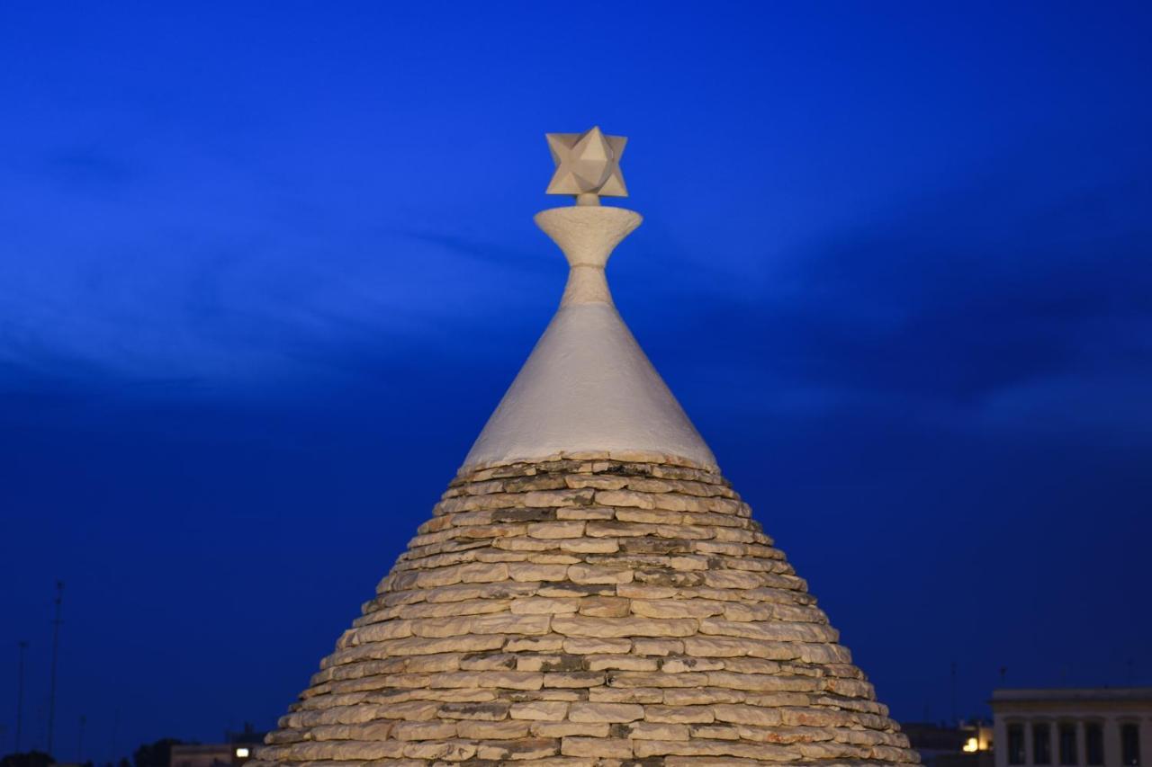 Trulli E Puglia Luxury Suite อัลเบโรเบลโล ภายนอก รูปภาพ
