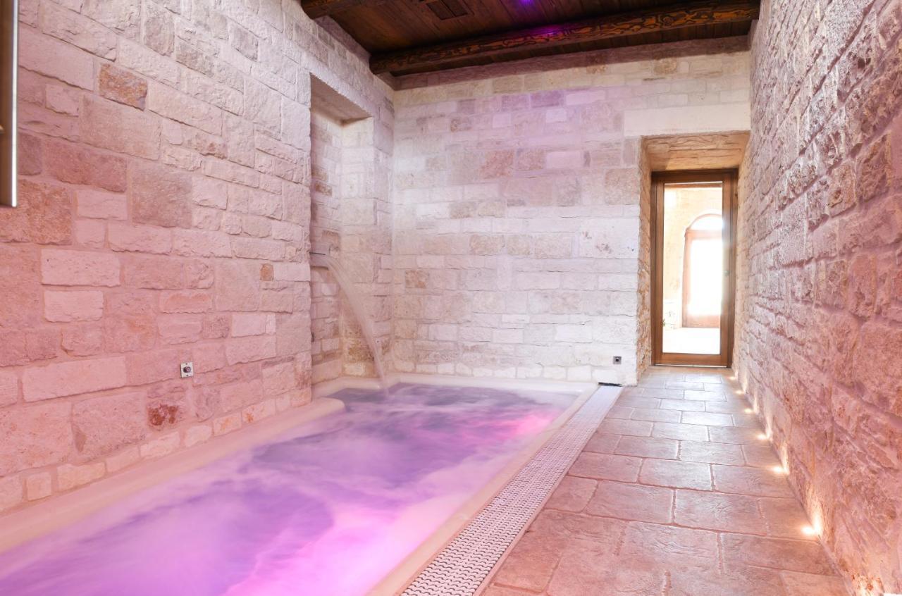 Trulli E Puglia Luxury Suite อัลเบโรเบลโล ภายนอก รูปภาพ